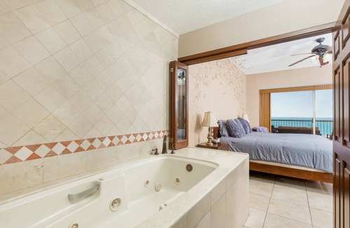 Bella Vista Condo | 169 m² Condo ∙ 2 bedrooms ∙ 4 guests