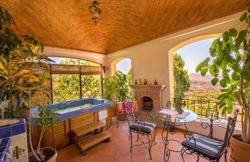 Guanajuato Hotel | 185 m² Hotel ∙ 2 bedrooms ∙ 20 guests