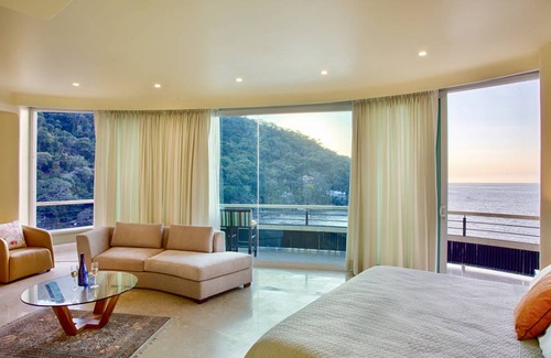 Boca de Tomatlan Villa | 1858 m² Villa ∙ 8 bedrooms ∙ 25 guests