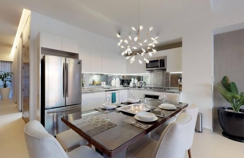 Emiliano Zapata Condo | 1BR w/Balcony + Bar + Gym | Stylish Loft 268