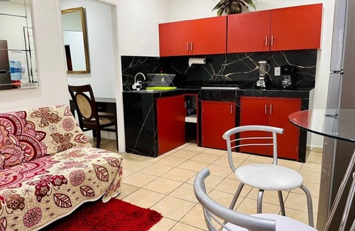 Emiliano Zapata Apartment | 2 Bed in the Heart of Zona Romántica. Restaurants, bars and beach at your feet.