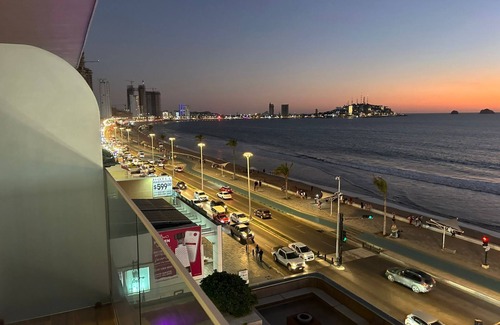 Mazatlan Apartment | 2-bedroom apartment with ocean view with AC, fitness room, WiFi pool playground