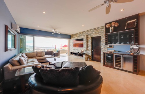 Pedregal Apartment | 204 m² Apartment ∙ 3 bedrooms ∙ 6 guests