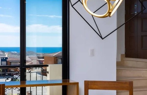 Sunset Beach House | 216 m² House ∙ 3 bedrooms ∙ 8 guests