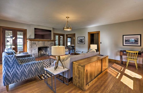 Strathmoor Village House | 232 m² House ∙ 4 bedrooms ∙ 6 guests