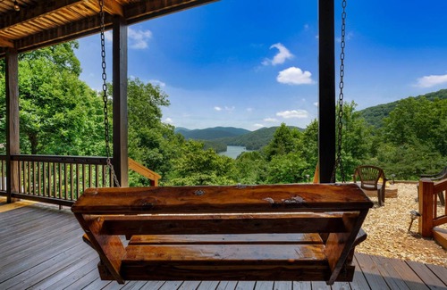 Necowa Cove Cabin | 234 m² Cabin ∙ 4 bedrooms ∙ 8 guests