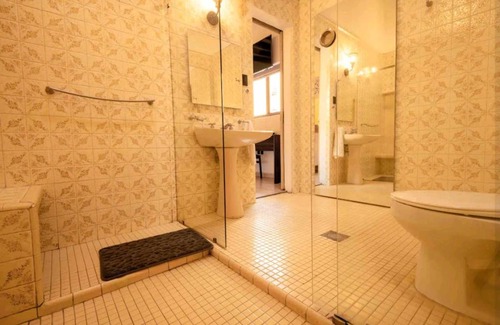 Historic Centre Resort | 237 m² Private room ∙ 1 bedroom ∙ 4 guests