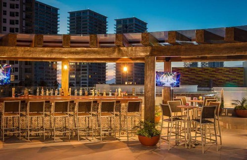 South Hotel Zone Hotel | 26 m² Hotel ∙ 127 guests
