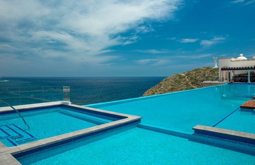 El Rosarito House | 267 m² House ∙ 3 bedrooms ∙ 8 guests