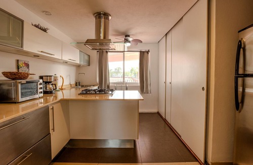 Marina Vallarta Condo | 2BD condo facing the Marina of Puerto Vallarta! 2BD Condo for rent in Marina Va
