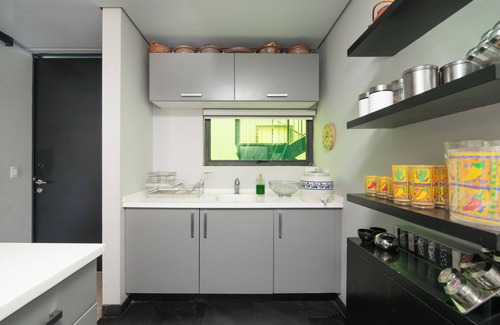 Hipodromo Apartment | 2BR Condesa Great Apartment & Roof Top/On Amsterdam 1 block from Parque Mexico