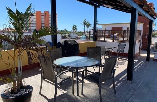 Diaz Ordaz Condo | 3 blocks to the beach ! Strong Wifi + Pool!
