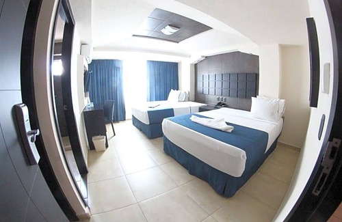 Colonia 5 de Diciembre Hotel | 3-Star Hotel ∙ Portonovo Plaza Malecon Puerto Vallarta