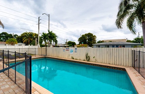 Coral Ridge Isles Apartment | 302 m² Apartment ∙ 6 bedrooms ∙ 14 guests