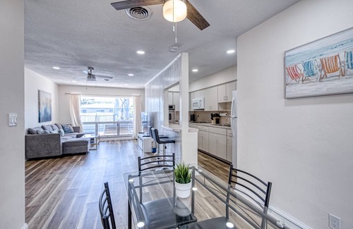 Coral Ridge Isles Apartment | 302 m² Apartment ∙ 6 bedrooms ∙ 14 guests