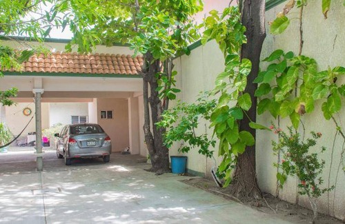 Salina Cruz House | 350 m² House ∙ 3 bedrooms ∙ 6 guests