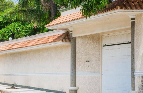 Salina Cruz House | 350 m² House ∙ 3 bedrooms ∙ 6 guests