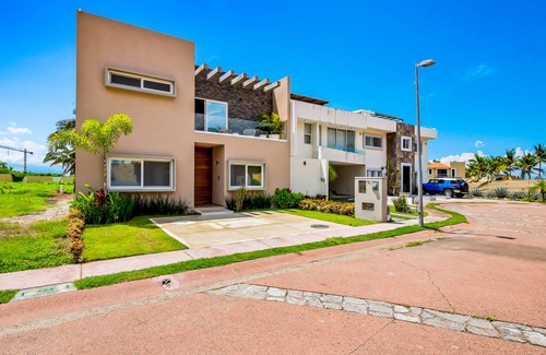 La Cruz de Huanacaxtle House | 362 m² House ∙ 3 bedrooms ∙ 10 guests
