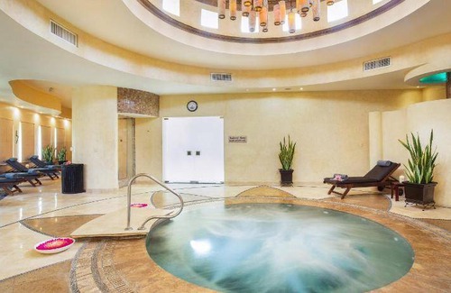 Flamingos Resort | 400 m² Resort ∙ 3 bedrooms ∙ 127 guests
