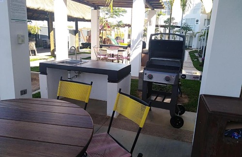 Cerritos House | 401-B
