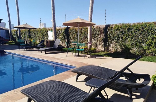 Cerritos House | 401-B