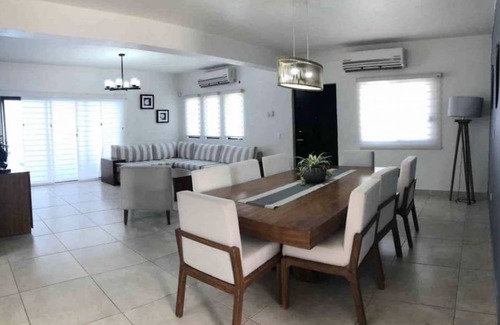 Guaymas House | 450 m² House ∙ 4 bedrooms ∙ 12 guests