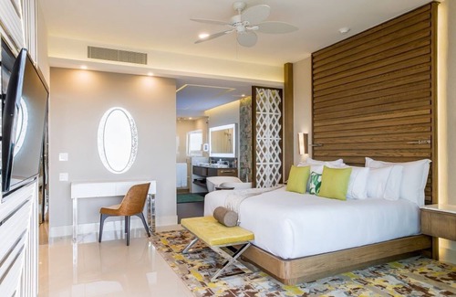 Cabo San Lucas Resort | 5 Diamond Resort Garza Blanca Los Cabos Two/2 Bedroom All Inclusive Available