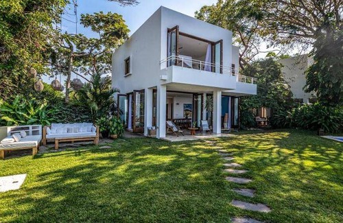 Las Lomas Villa | 600 m² Villa ∙ 8 bedrooms ∙ 16 guests