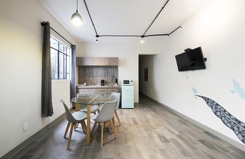 Anahuac Apartment | 6Px Spacious apartment with trendy Rooftop! (J)