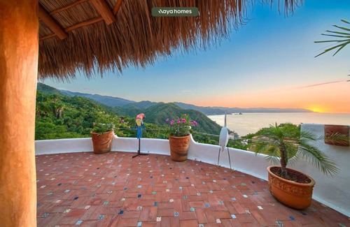 Conchas Chinas Villa | 700 m² Villa ∙ 3 bedrooms ∙ 6 guests