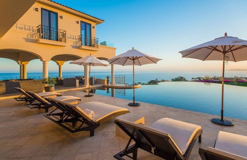 Buzzards Villa | 750 m² Villa ∙ 8 bedrooms ∙ 16 guests