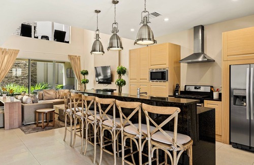 Florida Central Atlantic Coast House | 7639 Magic Village 6 guests 3 suites 8 min Disney