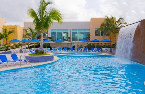Zona Dorada Resort | 77 m² Resort ∙ 127 guests