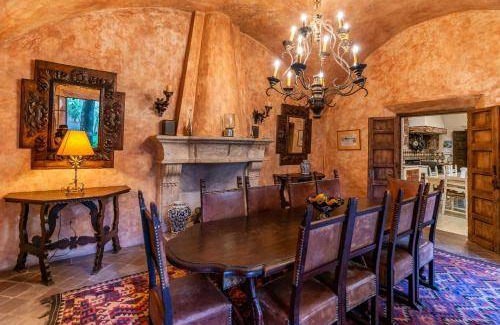 Zona Centro House | 883 m² House ∙ 6 bedrooms ∙ 15 guests