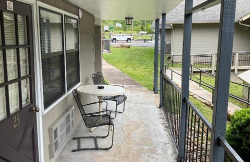 Gatlinburg Hotel | 93 m² Hotel ∙ 3 bedrooms ∙ 10 guests