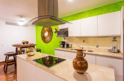 North End Apartment | Amazing 2BR Master Suite in the Best Location