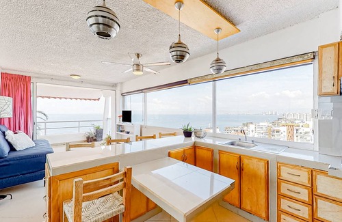 Amapas Apartment | Apartment ∙ 2 bedrooms ∙ 4 guests