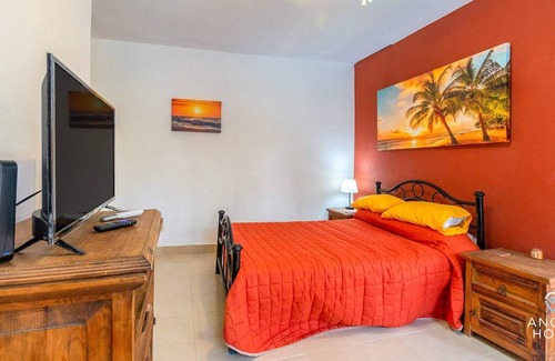 Progreso Municipality Apartment | Authentic Casita 1 Block to the Beach and Malecon!