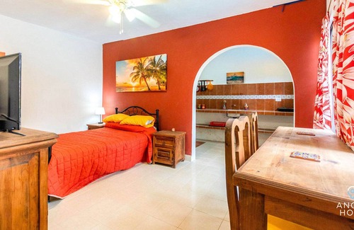 Progreso Municipality Apartment | Authentic Casita 1 Block to the Beach and Malecon!