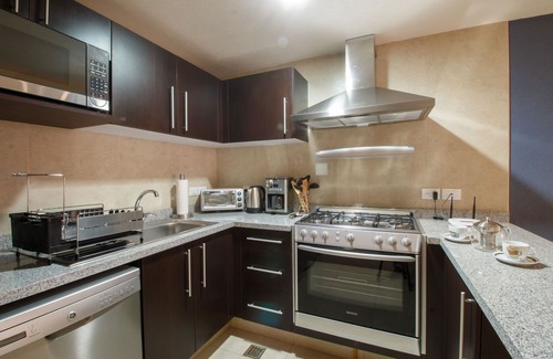 South Hotel Zone Condo | Beachfront 1BR w/Balcony & Resort-Style Amenities