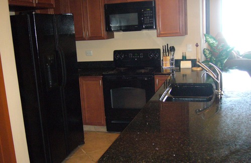 Centro Condo | Beachfront Fun, Sun, and Luxury!