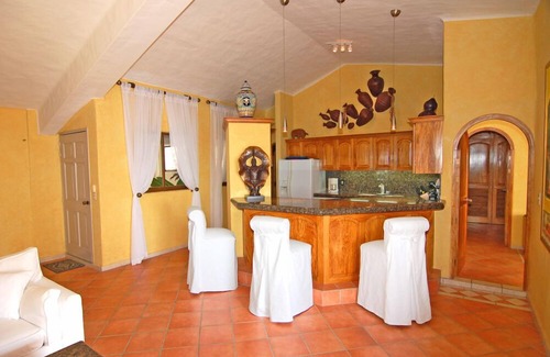 Downtown Puerto Vallarta Condo | !BEACHFRONT IN THE CITY CENTER! SEPTEMBER SPECIAL, ONLY 225/NT!