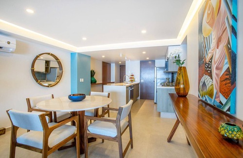Las Glorias Condo | Beachfront Luxury Condo, Great Location!