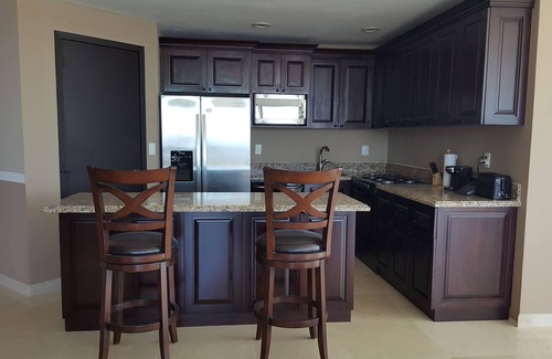 Flamingos Condo | !BEACHFRONT! ON THE BEACH !