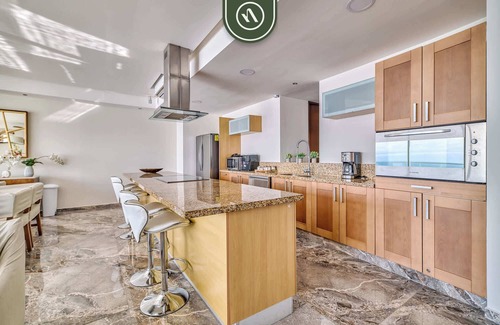 Fluvial Vallarta Apartment | Beachview Luxury 3 BR Condo - Pools - Beach
