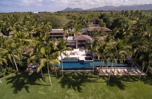 Punta de Mita House | Bear Estate Punta Mita- Black Friday sale-Get 15% OFF any date at Tripintravel!