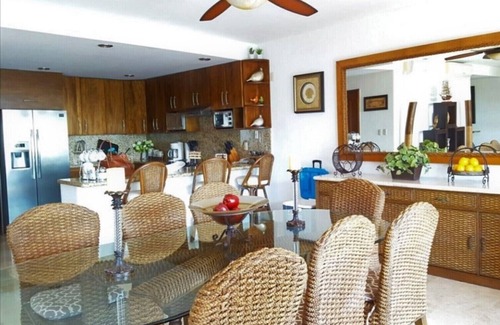 Marina Vallarta Apartment | Beautiful Apartment with BEACH, MARINA & GOLF COURSE