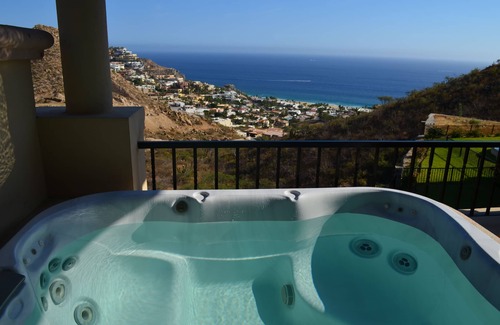Paraiso Escondido Villa | Beautiful Villa Overlooking Pacific Ocean And Pedregal Luxury Neighborhood.