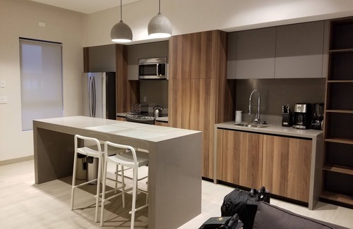 El Medano Ejidal Condo | Best Location in Downtown Cabo, New Luxury Condo w/jacuzzi. Fall discounts!