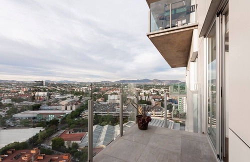 Anahuac Apartment | BEST VIEW in Polanco, FAST WIFI & private terrace